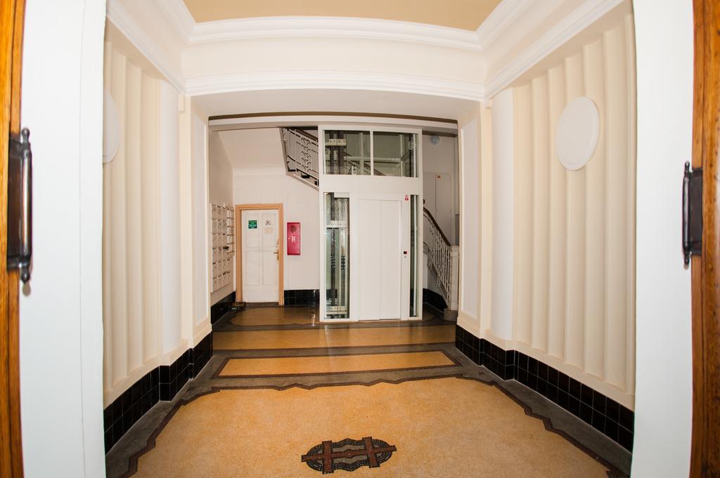 Ruzova Apartment By Ruterra Praga Habitación foto
